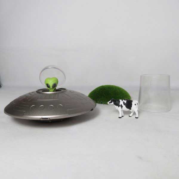 ufo cow abduction light up and sound toy alien gag gift - image 4