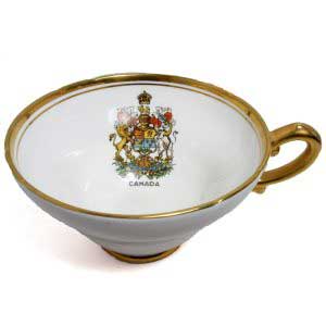 Canada Crest Staffordshire Fine Bone China England Tea Cup 6oz