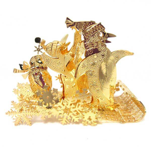 2009 playful penguins danbury mint christmas ornament 23k gold plated