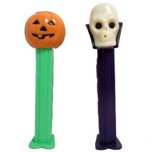2 Halloween PEZ Dispensers Made in Slovenia & Hungary Jack-O-Lantern & Dracula