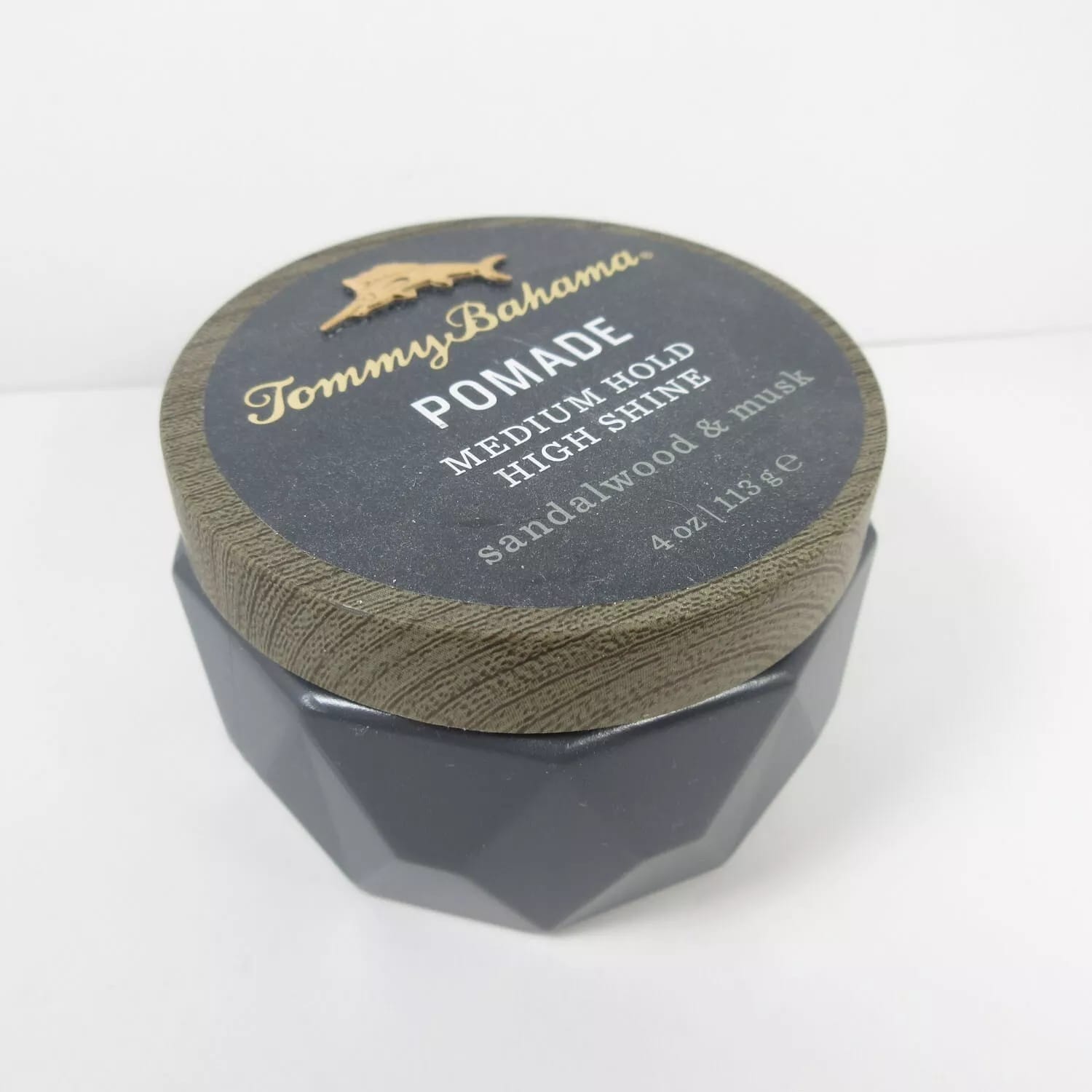 Tommy Bahama Pomade Medium Hold High Hold/High Shine Sandalwood & Musk - Image 2